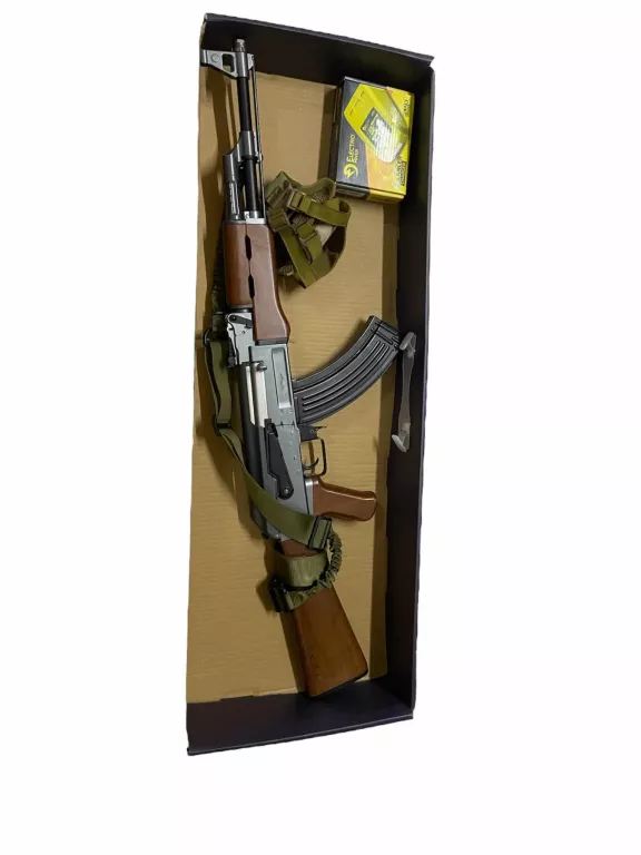 CYMA REPLIKA KARABINKA SZTURMOWEGO AK47 CM028