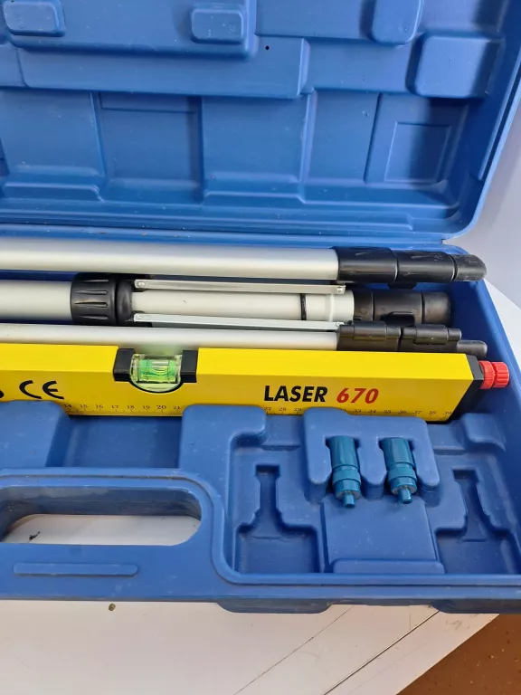 poziomica-laserowa-powerfix-kh-4008-stan-11323-2