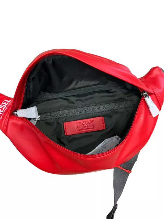 czerwona-meska-nerka-diesel-z-metka-rodzaj-204229-362105