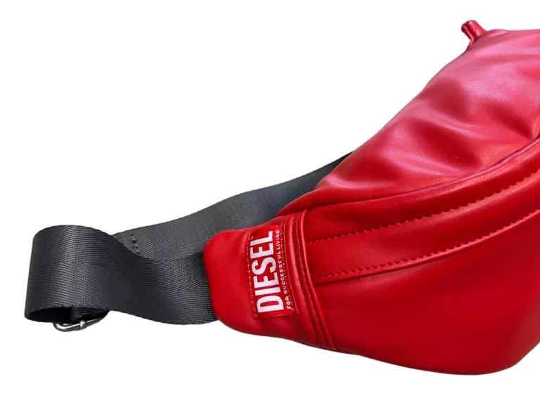 czerwona-meska-nerka-diesel-z-metka-material-dominujacy-203885-1646531
