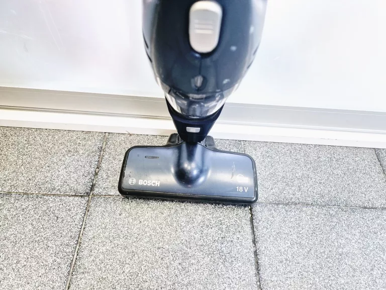 ODKURZACZ PIONOWY BOSCH 18V VXAS010V18 OPIS