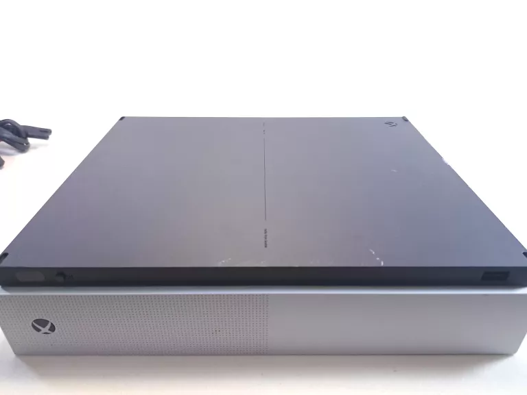 KONSOLA MICROSOFT XBOX ONE S 500GB ( 1681 ) + 2PAD +KABEL ZSILAJĄCY