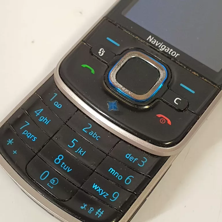TELEFON NOKIA 6210 NAVIGATOR SYMBIAN