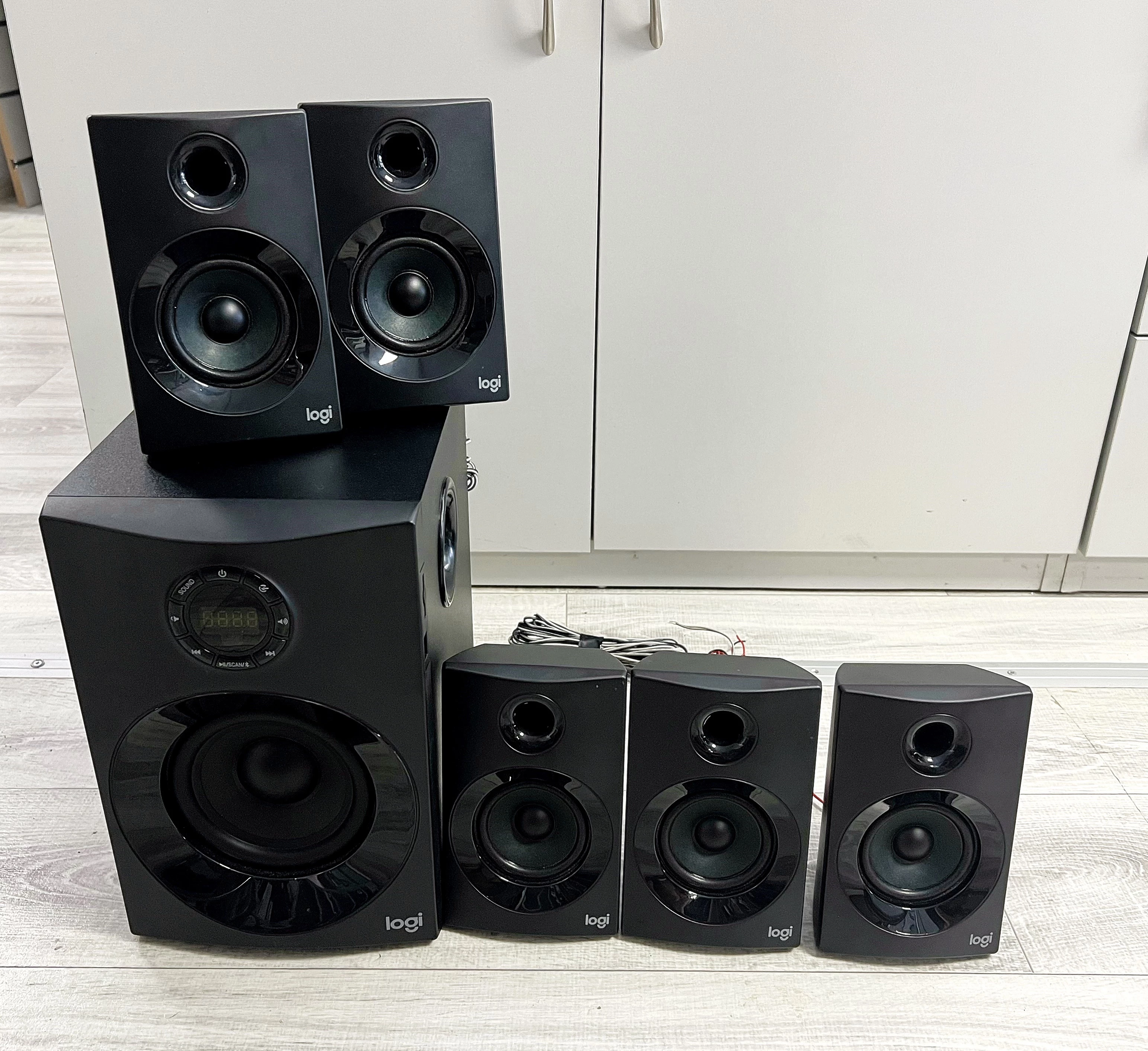 glosniki-logitech-51-z607-ean-gtin-0097855145574