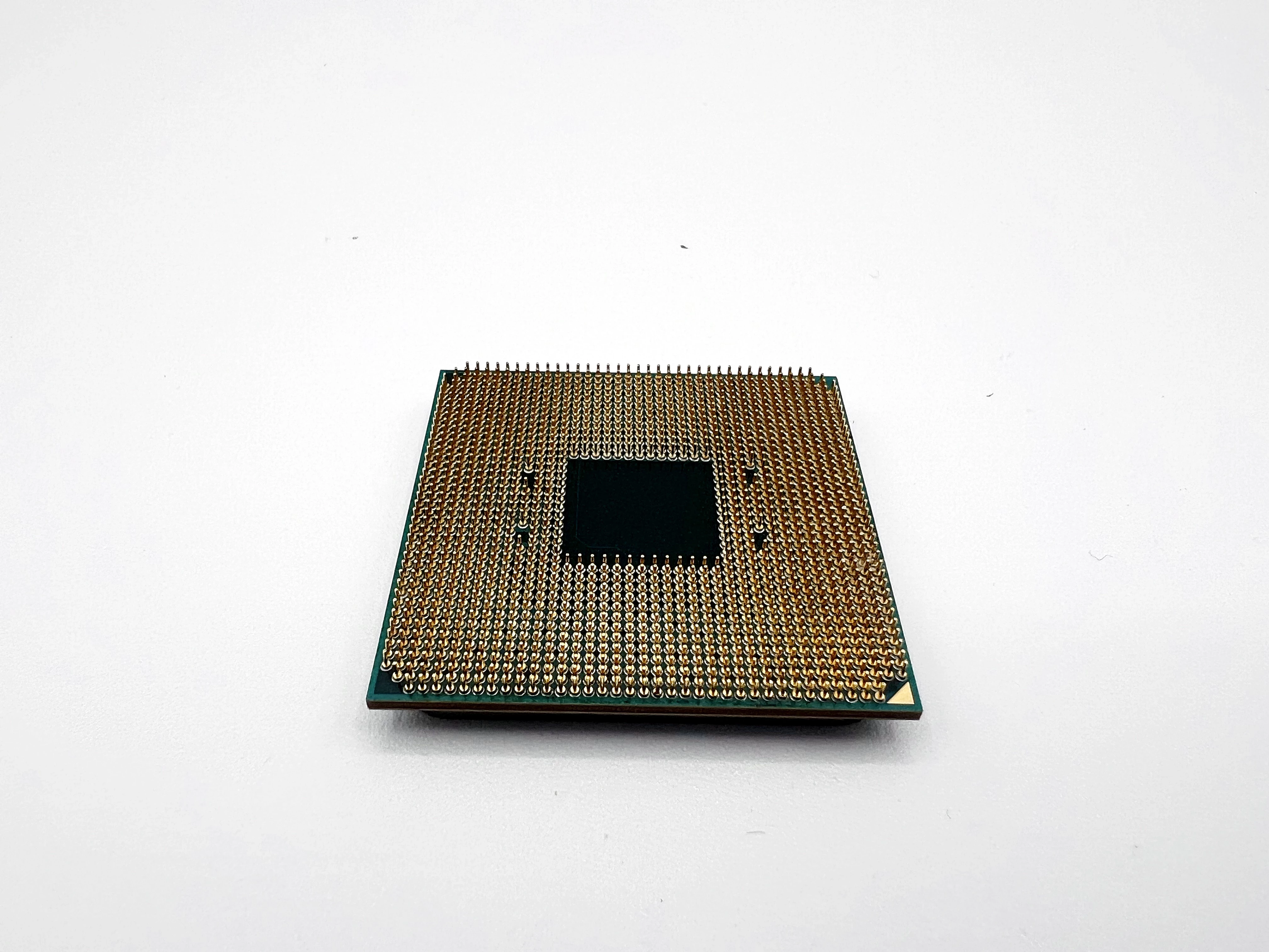 procesor-amd-ryzen-5-2600-6-x-34-ghz-stan-11323-2