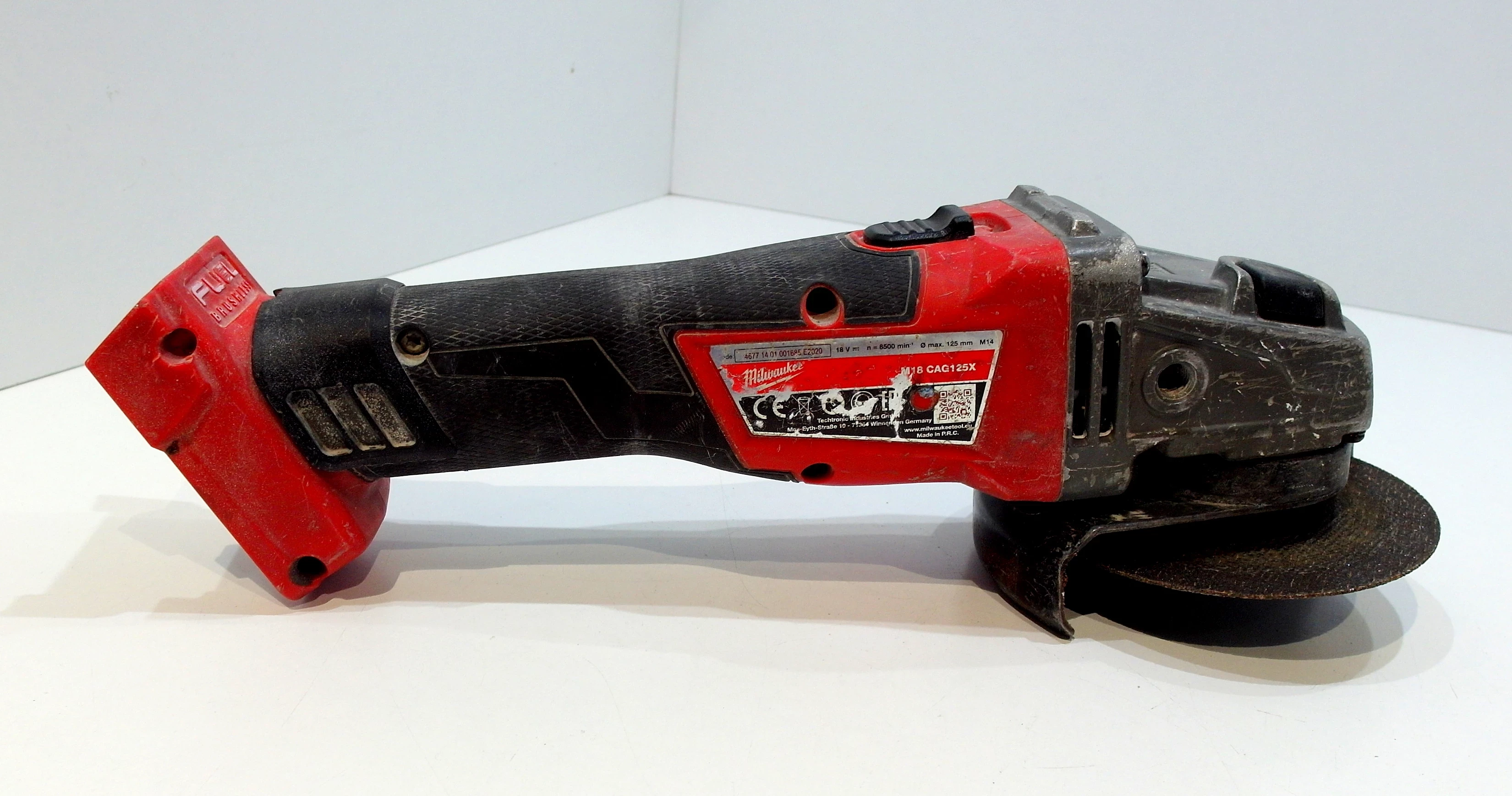 szlifierka-katowa-milwaukee-m18-cag125x-ean-gtin-4002395004317