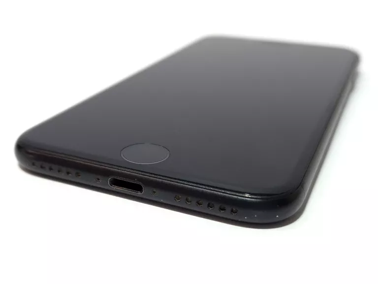 APPLE IPHONE 7 - 2GB / 32GB / KON. BAT. 83%