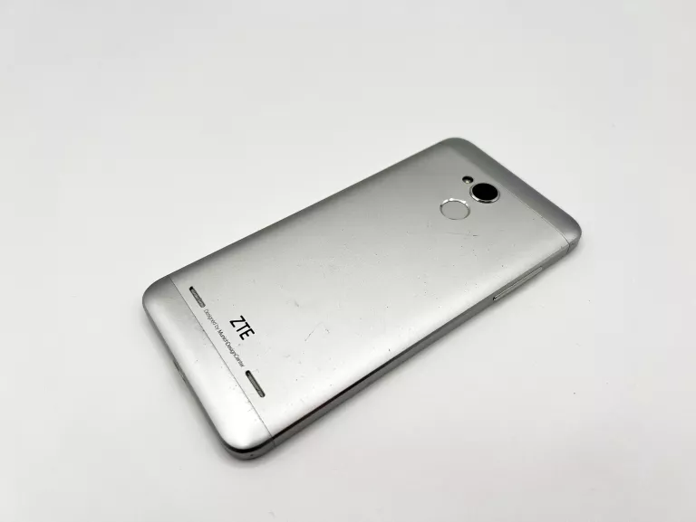 smartfon-zte-blade-v7-lite-2-gb-16-gb-4g-lte-stan-11323-2