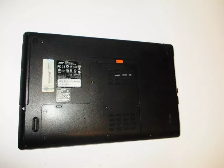 LAPTOP ACER TRAVELMATE 5744! I3/8GB/240GB! MAŁA WADA!