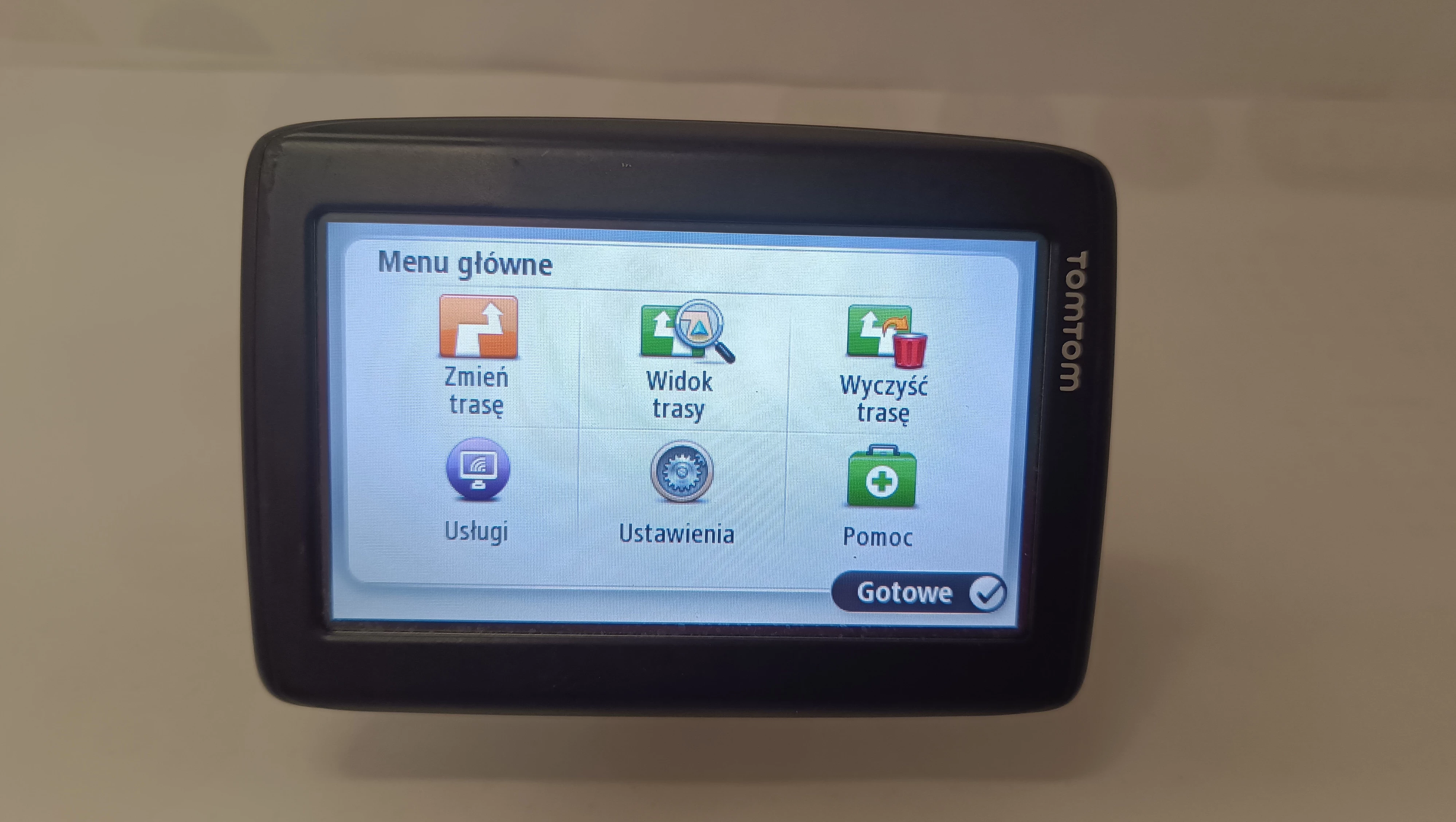 nawigacja-samochodowa-tomtom-4en42-dostawca-map-25611-256