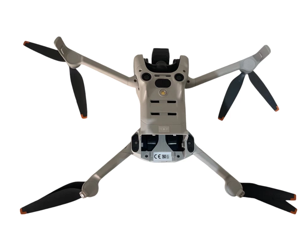 dron-dji-mini-4-pro-fly-more-combo-liczba-smigiel-129406-1