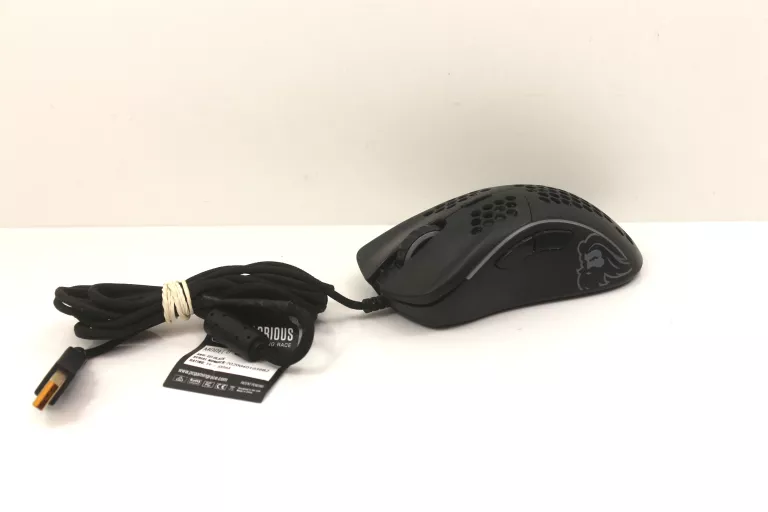 MYSZKA PRZEWODOWA GLORIOUS MODEL D