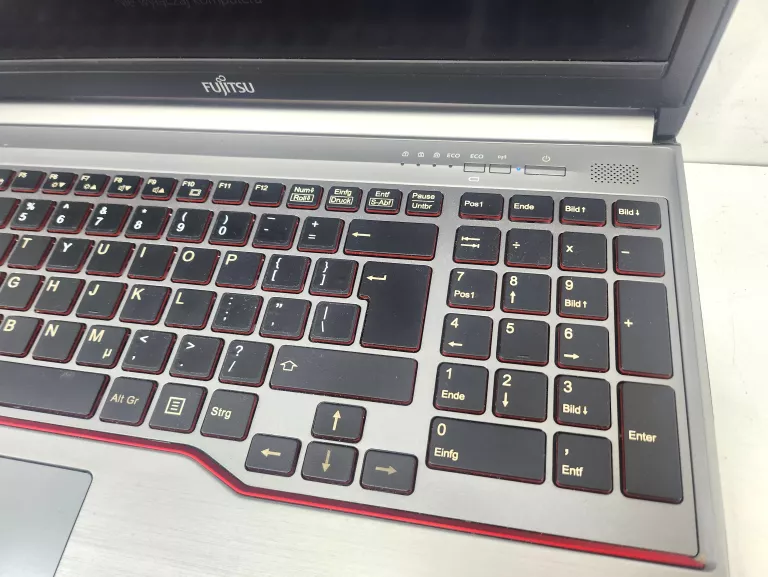 LAPTOP FUJITSU LIFEBOOK E754 I5