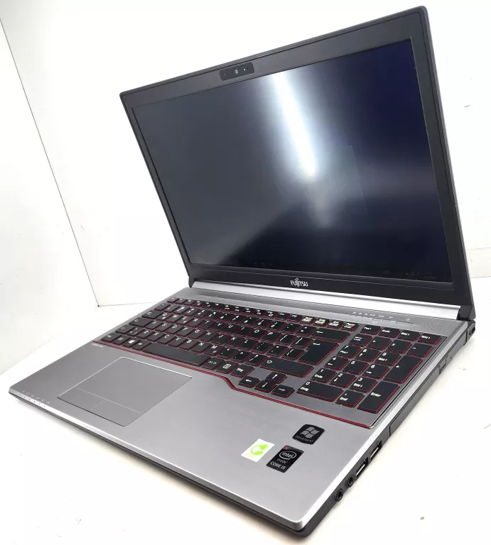 LAPTOP FUJITSU LIFEBOOK E754 I5