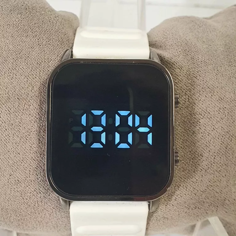 ZEGAREK PARFOIS TIMEPIECES Z SILIKONOWYM PASKIEM