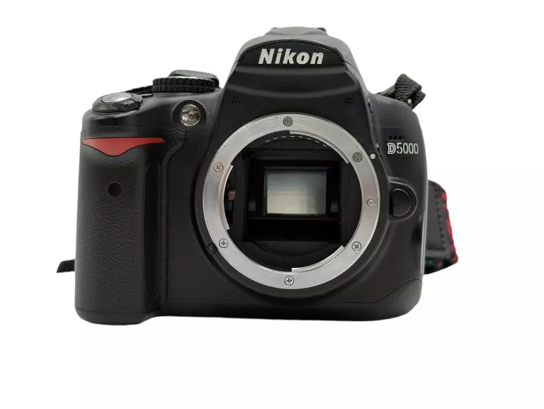 APARAT LUSTRZANKA NIKON D5000 12 MPIX PRZEBIEG MIGAWKI 19626