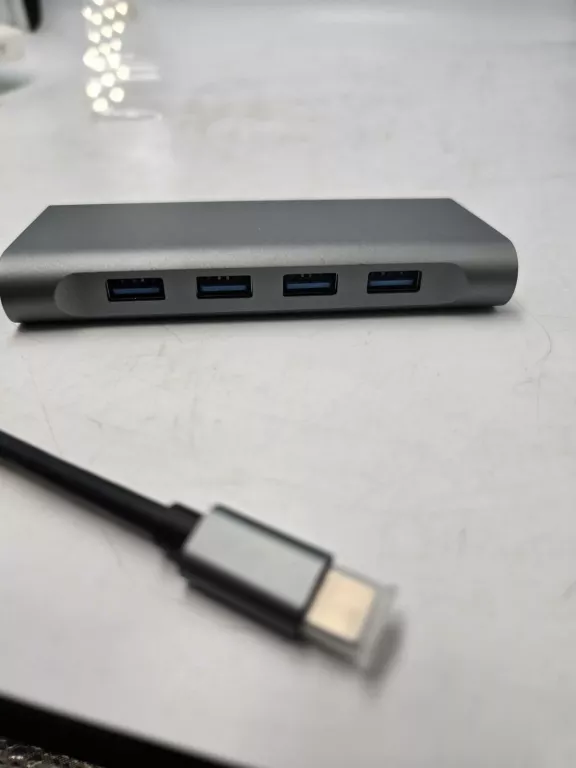 ADAPTER USB-C HUB BYL-2110