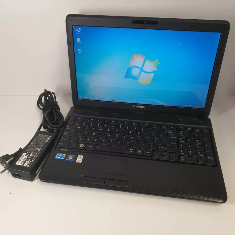 LAPTOP TOSHIBA SATELLITE C660-1M4 I3 / 3GB / 512GB HDD / WIN 7