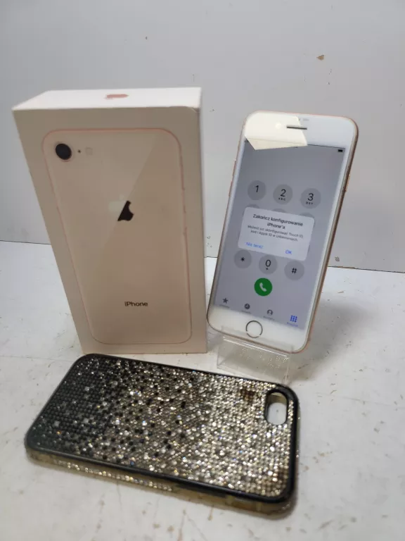 TELEFON IPHONE 8 64GB  77%