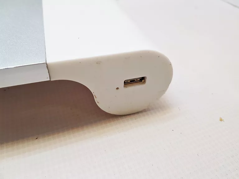 podstawka-pod-monitor-z-2xusb-maxxter-max-10kg-stan-11323-2