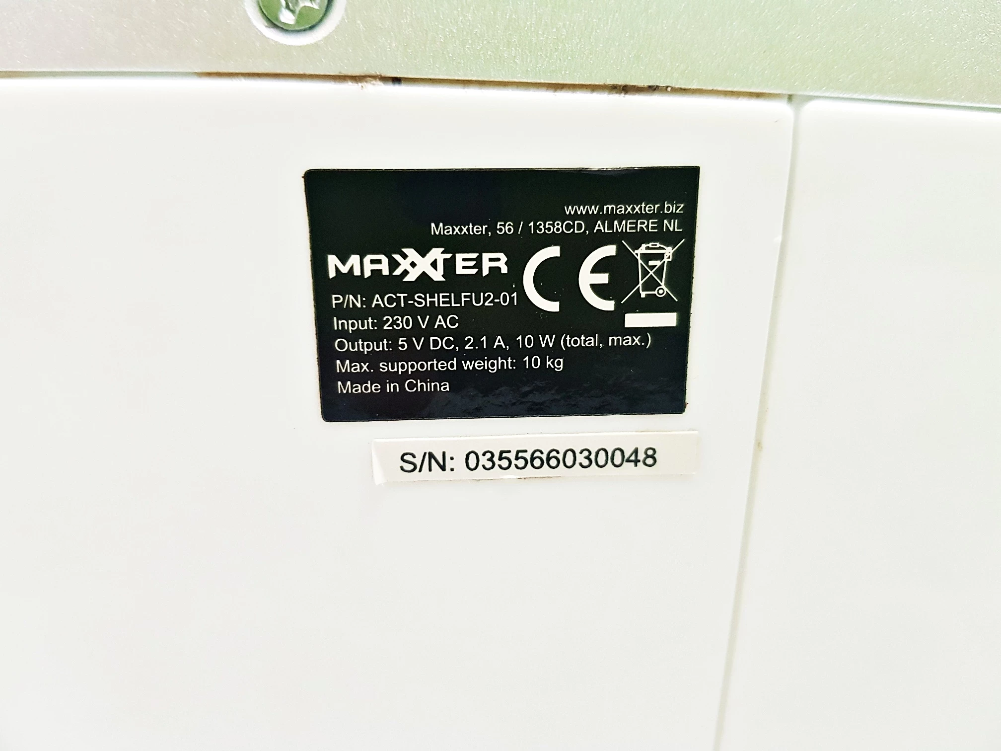 podstawka-pod-monitor-z-2xusb-maxxter-max-10kg-glebokosc-mebla-1680