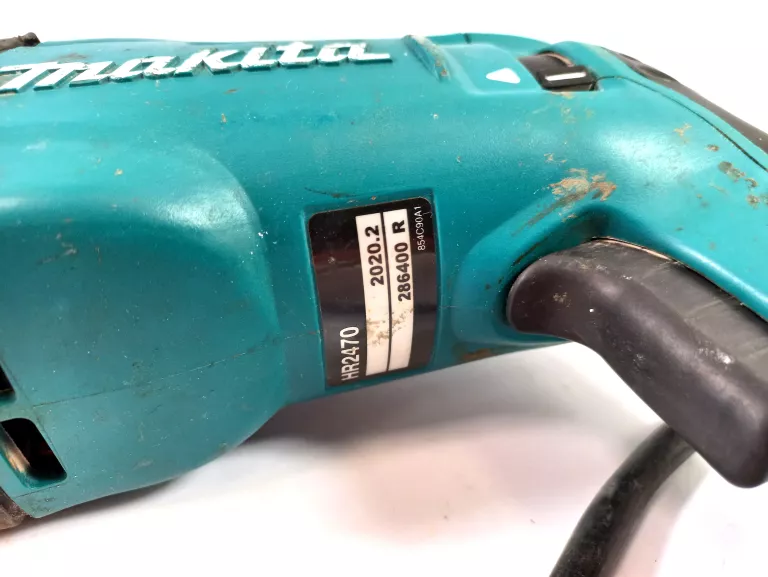 MŁOTOWIERTARKA MAKITA HR2470TX16 780W 2,4J