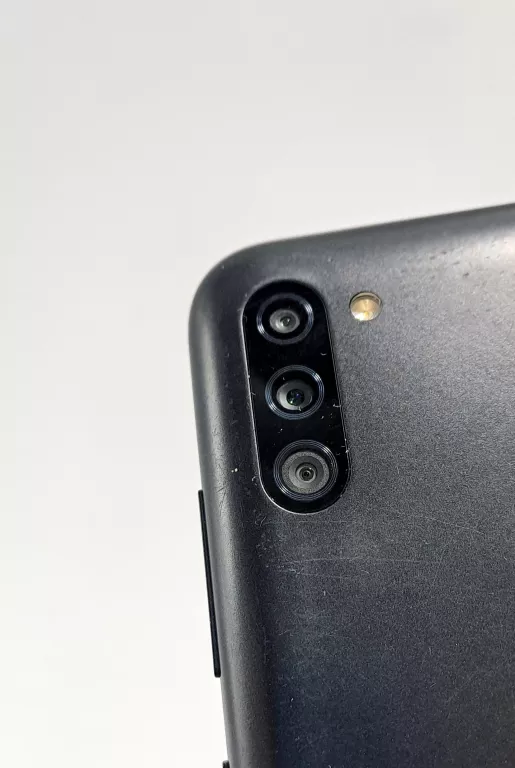 telefon-samsung-galaxy-m11-2gb32gb-kolor-127448-1