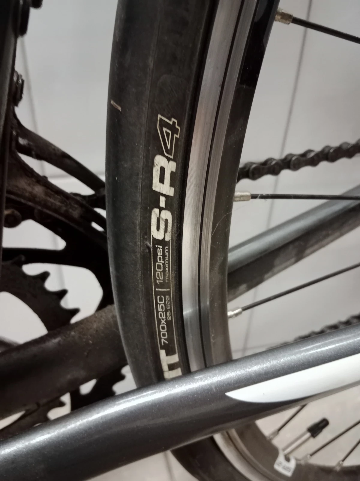 rower-szosowy-giant-defy-5-rama-ml-kola-28-kolor-szary