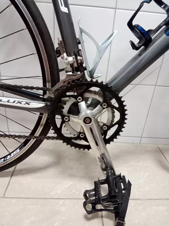ROWER SZOSOWY GIANT DEFY 5 RAMA M/L KOŁA 28"