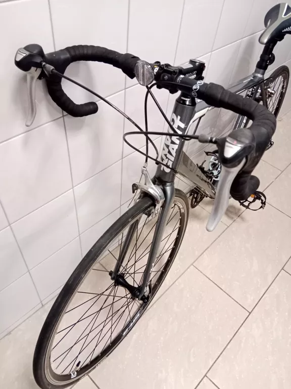 ROWER SZOSOWY GIANT DEFY 5 RAMA M/L KOŁA 28"