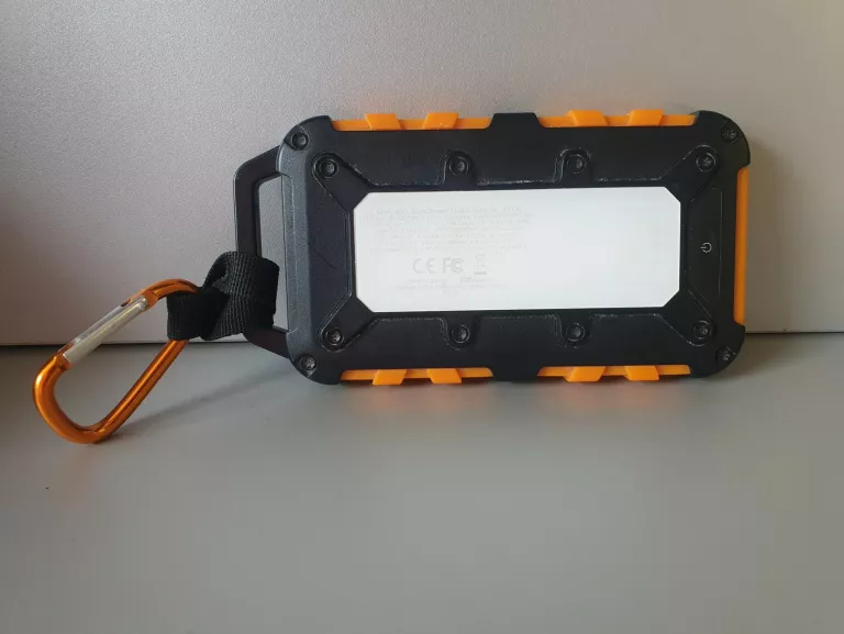 POWERBANK XTORM XR104 10000 MAH SOLARNY