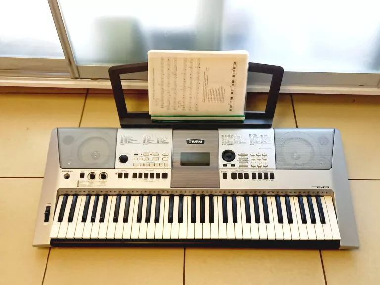 YAMAHA KEYBOARD PSR-E413