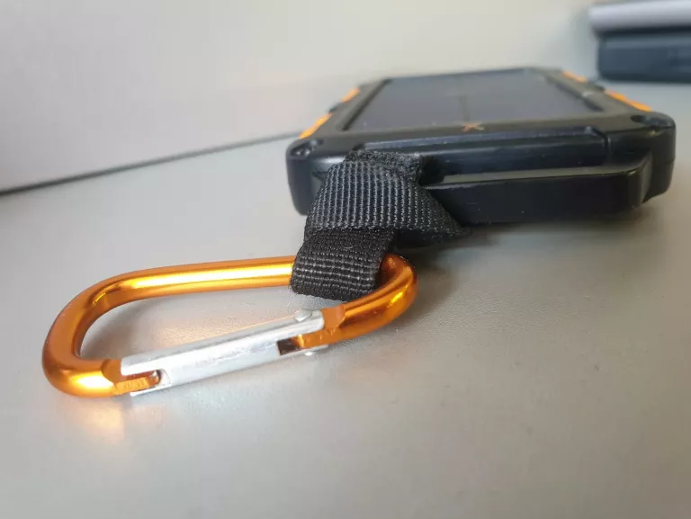 POWERBANK XTORM XR104 10000 MAH SOLARNY