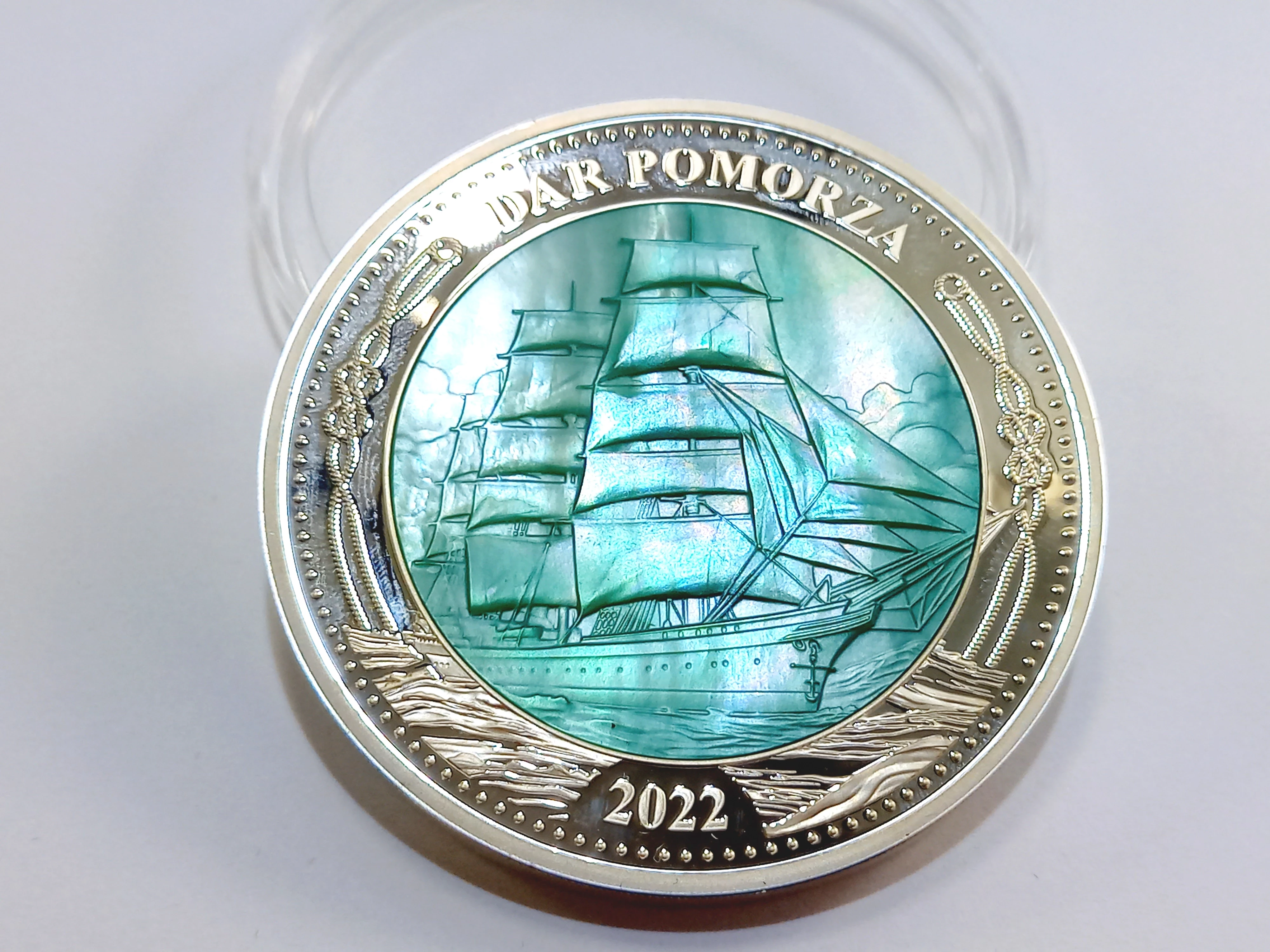 srebrna-moneta-barbados-5-dolarow-2022-dar-pomorza-masa-perlowa-kamien-17088-524288