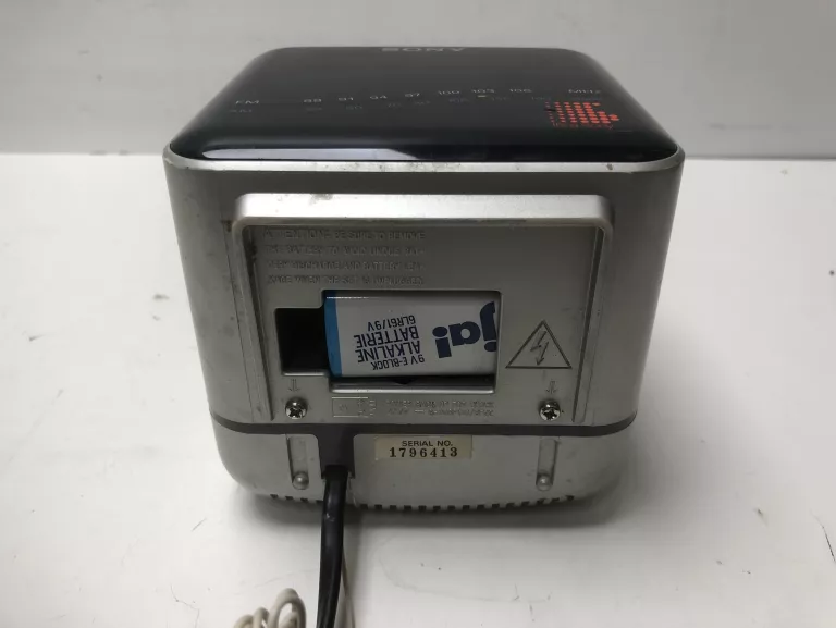 RADIO BUDZIK SONY