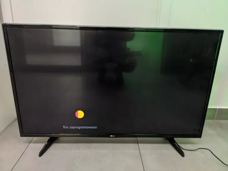 TELEWIZOR LG 43LH570V