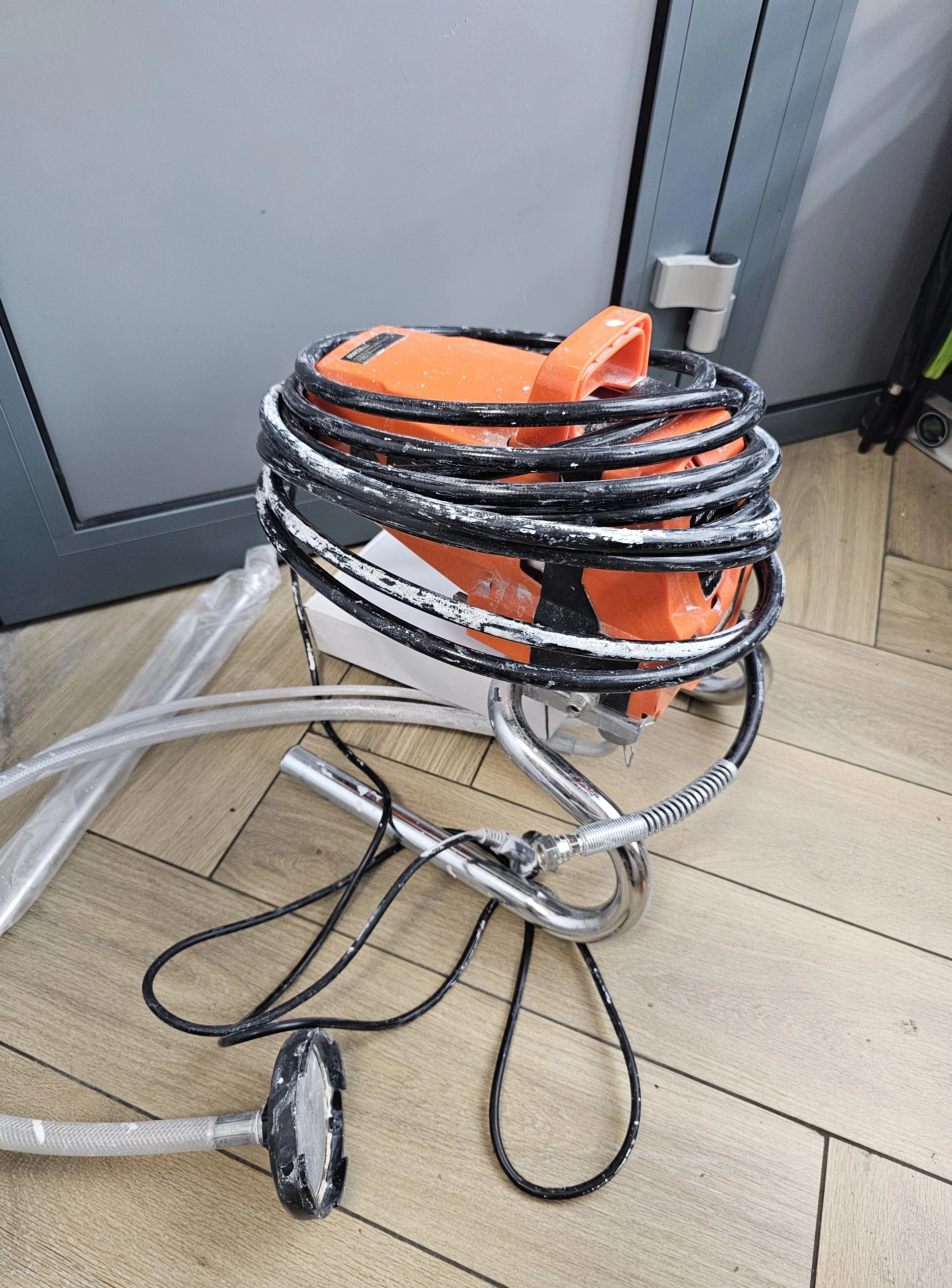 kraft-dele-kd1744-agregat-malarski-tlokowy-w-kartonie-ean-gtin-5903175335685