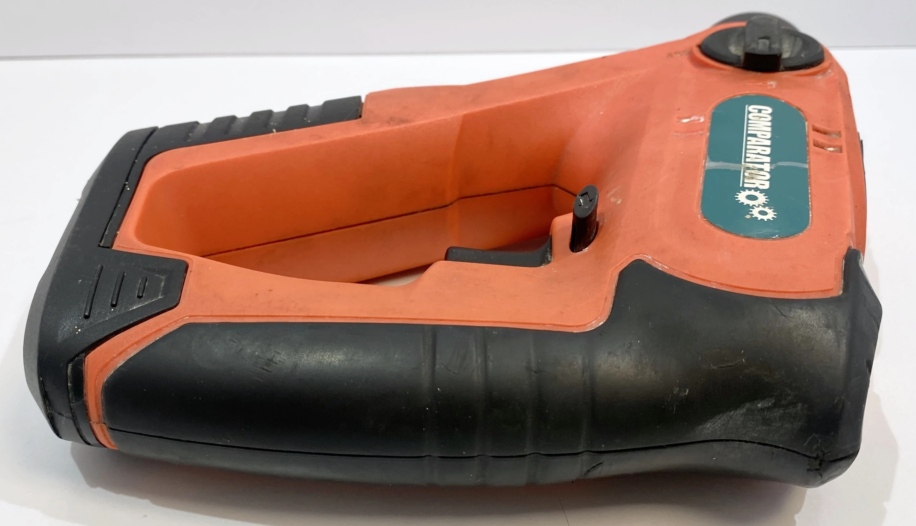 akumulatorowy-mlot-udarowy-comparator-tmk-047-typ-uchwytu-sds-plus