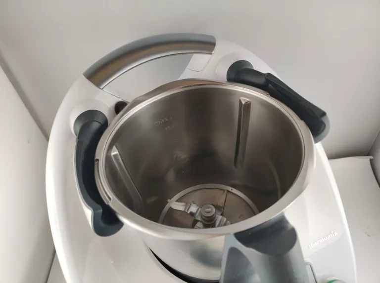 ROBOT THERMOMIX TM6 + STACJA THERMOMIX FRIEND + GWARANCJA