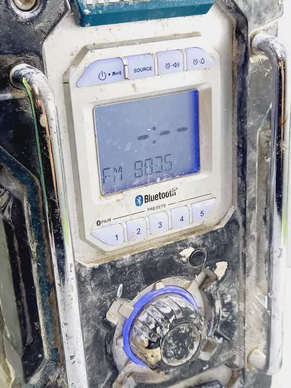 radio-budowlane-makita-dmr108n-komunikacja-205241-1