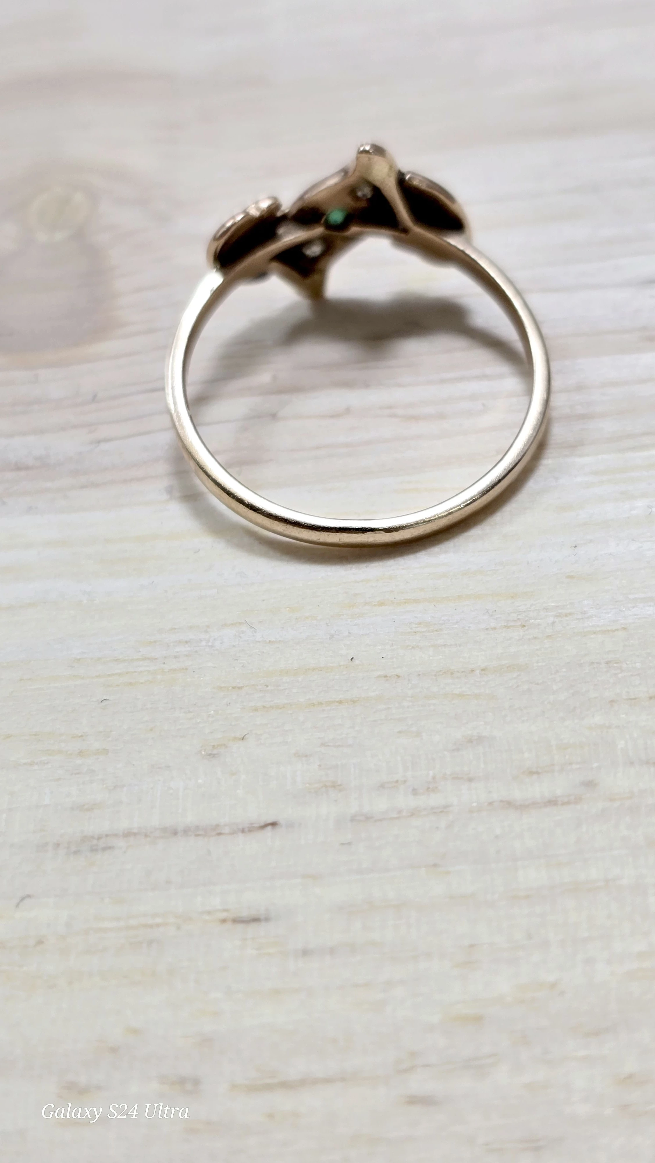 piekny-zloty-pierscionek-z-zielonym-oczkiem-p585-r16-230g-plec-15851-1