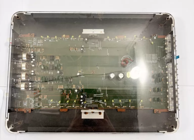 wzmacniacz-samochodowy-auna-dark-star-4000-marka-221141-723410