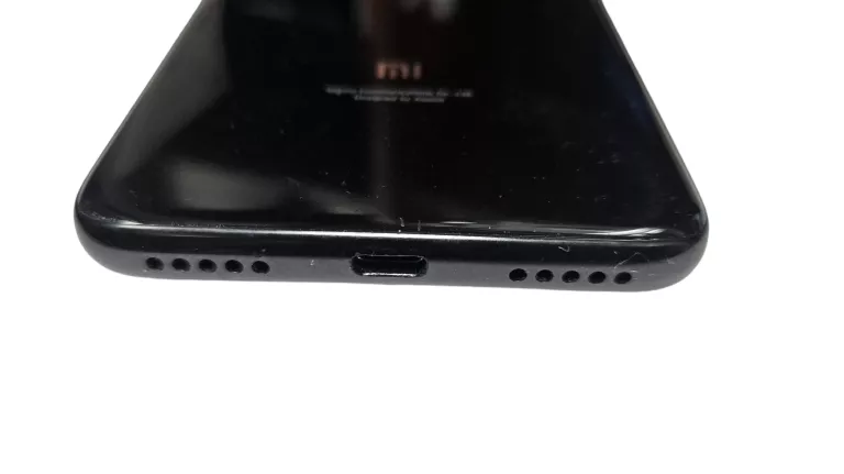 TELEFON XIAOMI MI PLAY 4GB/64GB