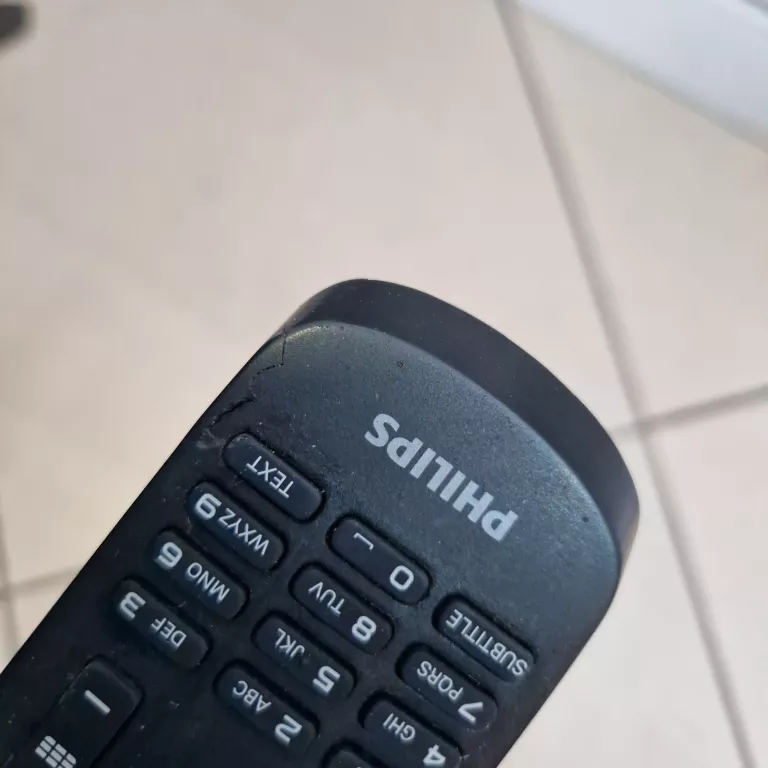 TELEWIZOR PHILIPS 49PFS4131 + PILOT