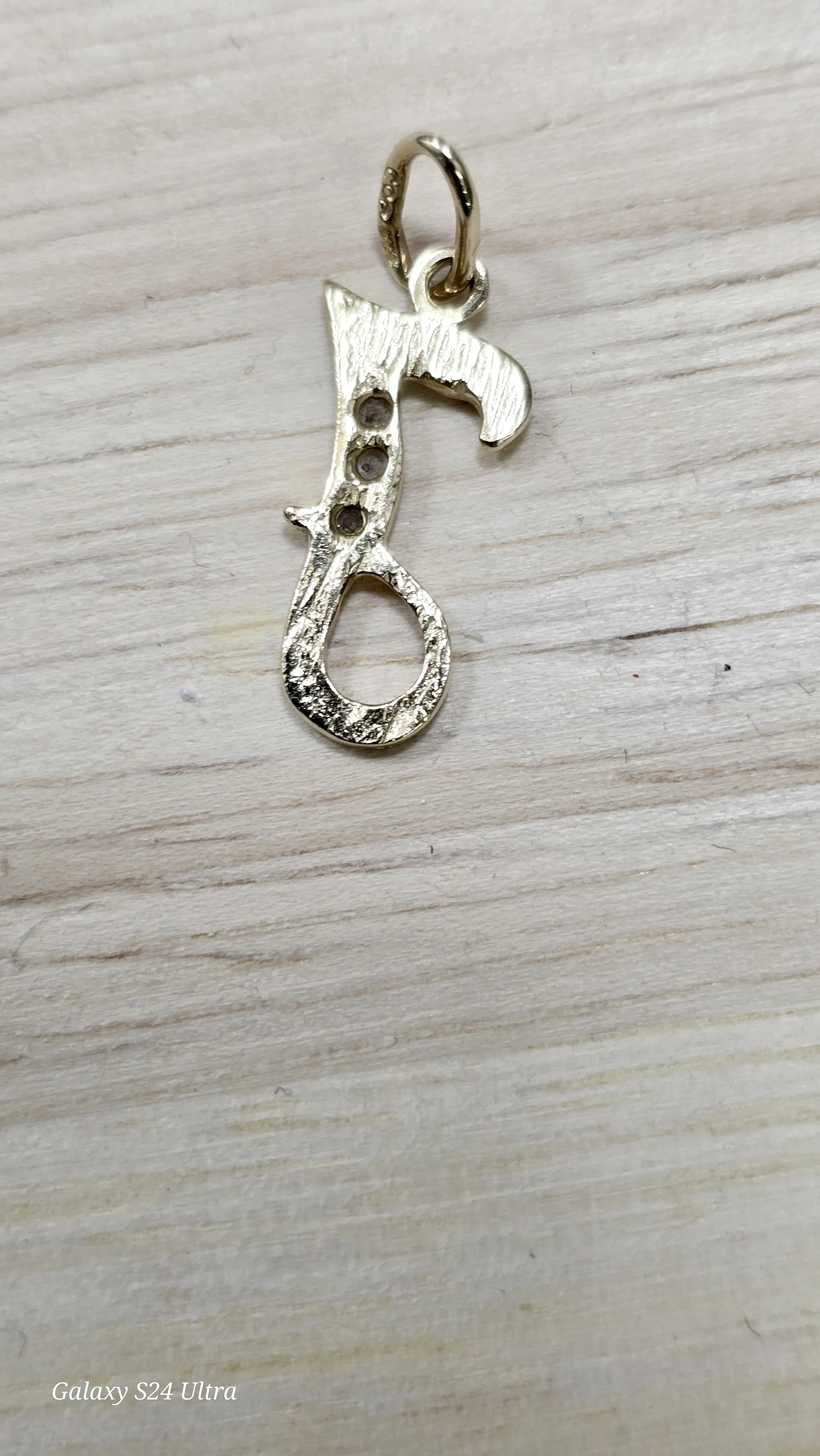 zlota-zawieszka-j-z-cyrkoniami-p585-068g-material-15835-2