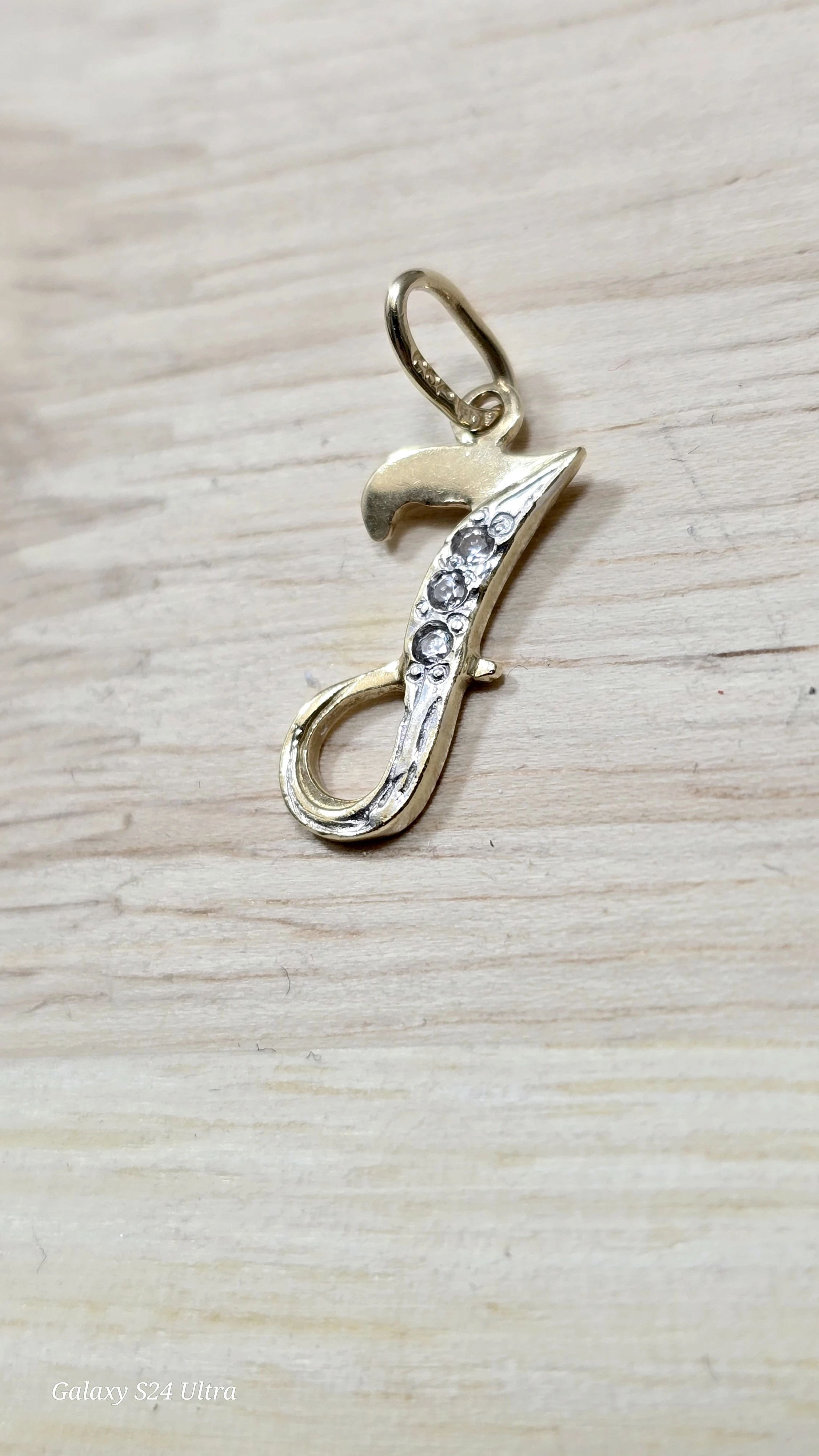 zlota-zawieszka-j-z-cyrkoniami-p585-068g-ean-gtin-5902408200073