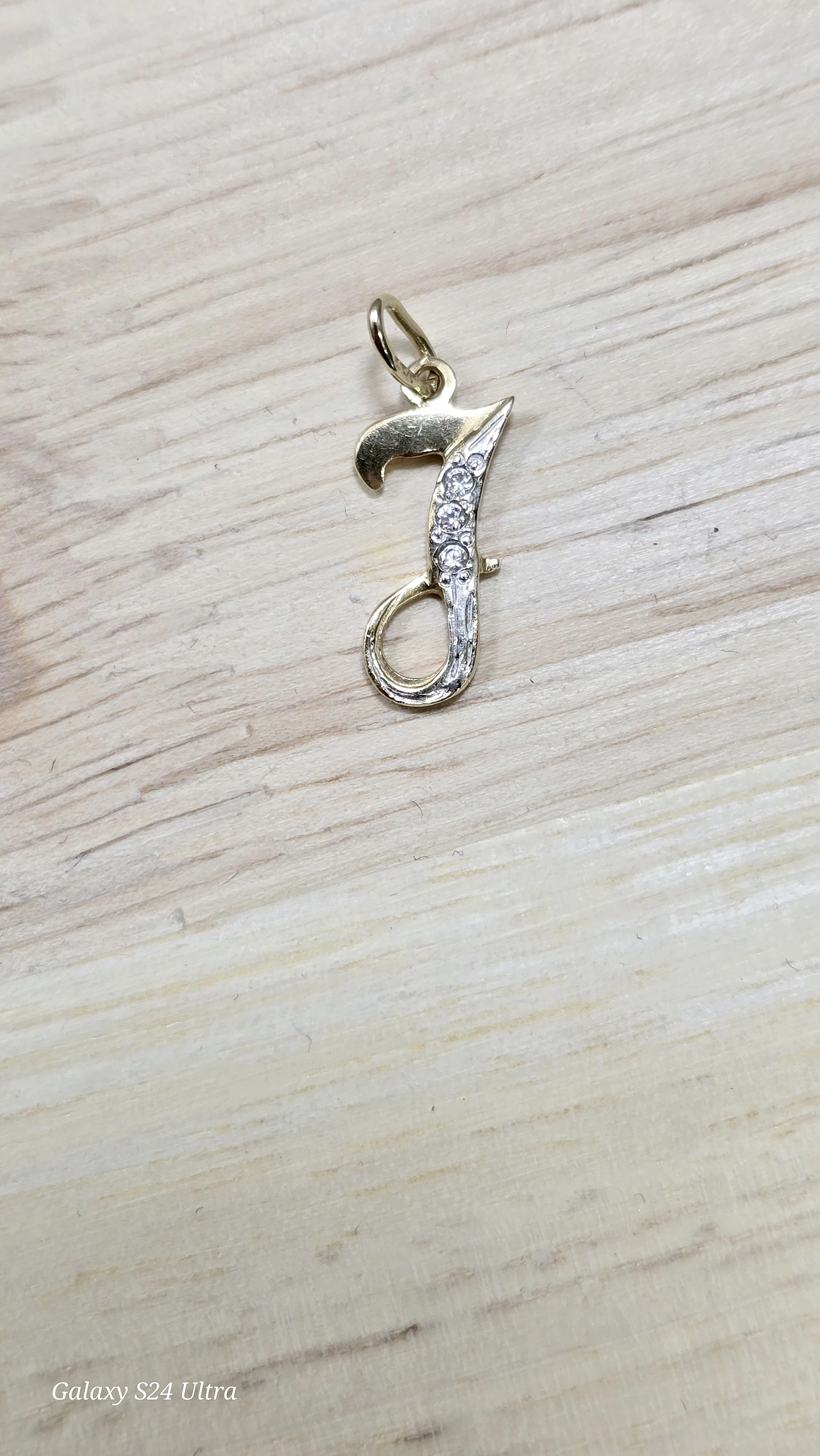 zlota-zawieszka-j-z-cyrkoniami-p585-068g-stan-11323-2