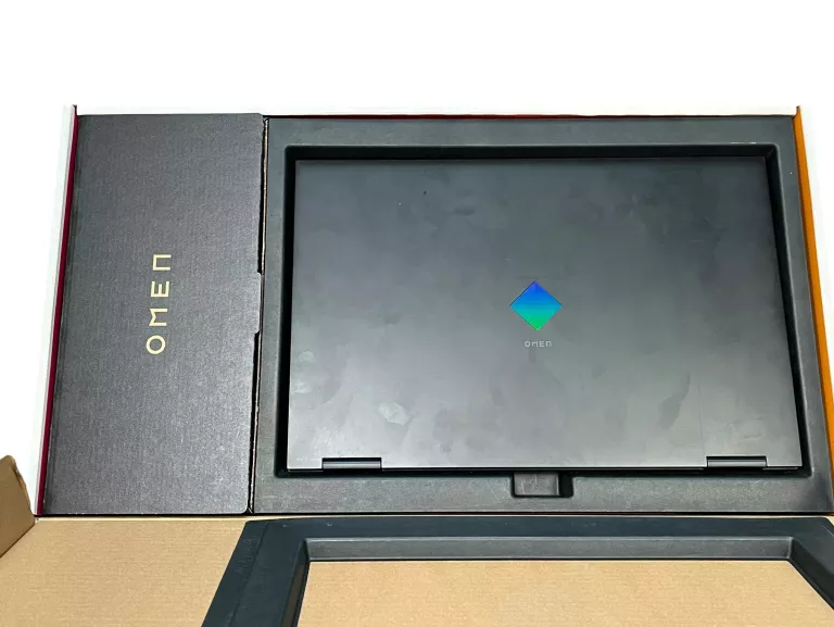 LAPTOP HP OMEN 17-CK0323NW