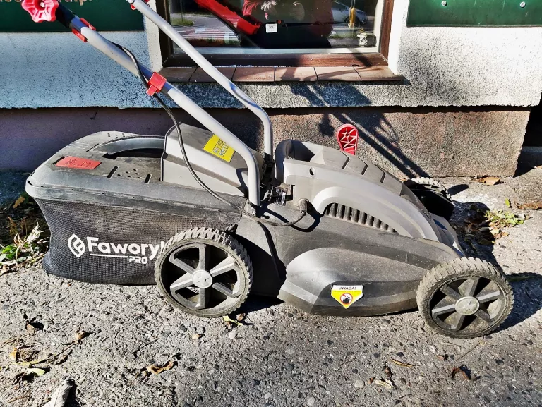 KOSIARKA ELEKTRYCZNA FAWORYT ME34 + KOSZ