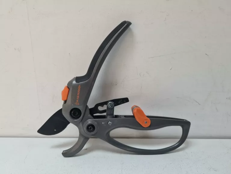 SEKATOR KOWADEŁKOWY MAGNUSSON